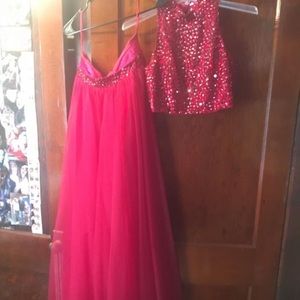 Women’s Floor Length Prom Dress